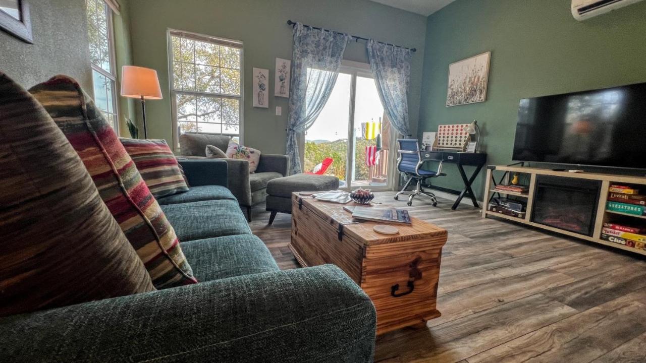 Hill Country Highland'S Bluebonnet Cottage Marble Falls Exterior foto